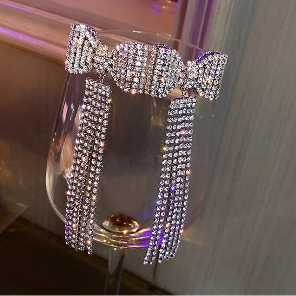 Silver Rhinestone Crystals Long Bowknot Earrings Bow - Picture 4 of 4